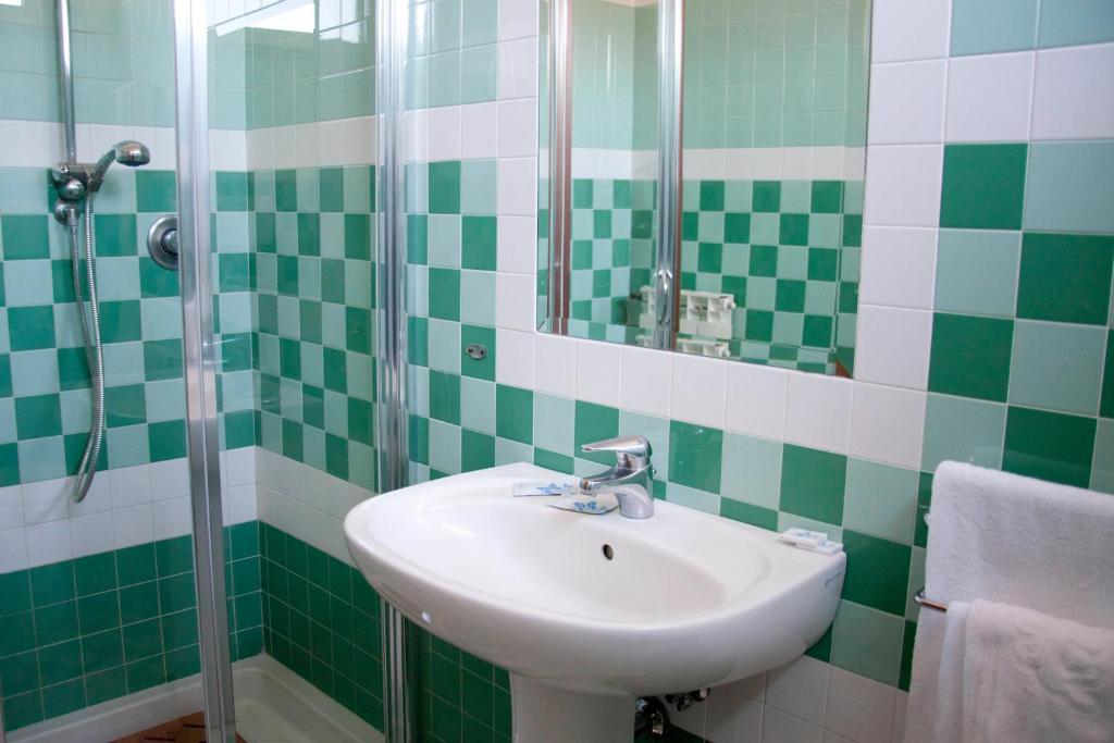 Albergo Da Benedetta Vetralla Kamer foto