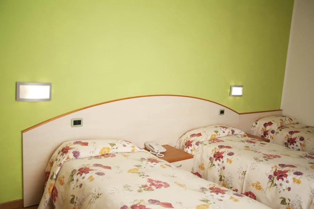 Albergo Da Benedetta Vetralla Buitenkant foto