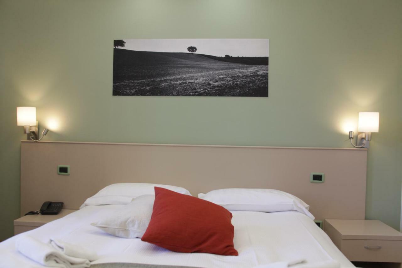 Albergo Da Benedetta Vetralla Buitenkant foto